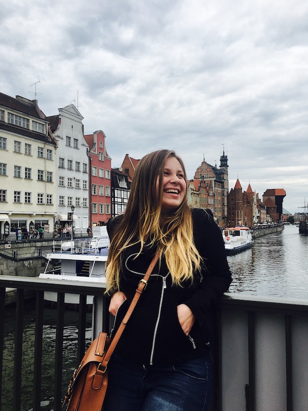 Daria moved to Oxford from Dnipro, Ukraine in 2015 to pursue a bachelor’s degrees in economics and finance. During her undergraduate career, Daria traveled to Germany for study abroad and language immersion, to Poland to intern for a non-profit, and to China for an internship at the investment bank