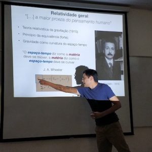 UM physics alumnus Hector da Silva presents a lecture on neutron stars for undergraduate students at the Universidade Federal do Pará in Salinopolis, Brazil. He has been awarded the GWIC-Braccini Thesis Prize for his 2017 doctoral dissertation. Submitted photo